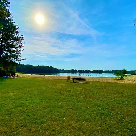 Strandhuisje Ermerzand Esterno foto