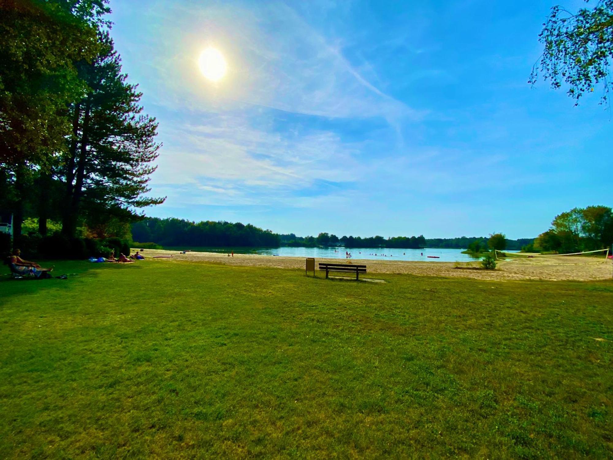 Strandhuisje Ermerzand Esterno foto