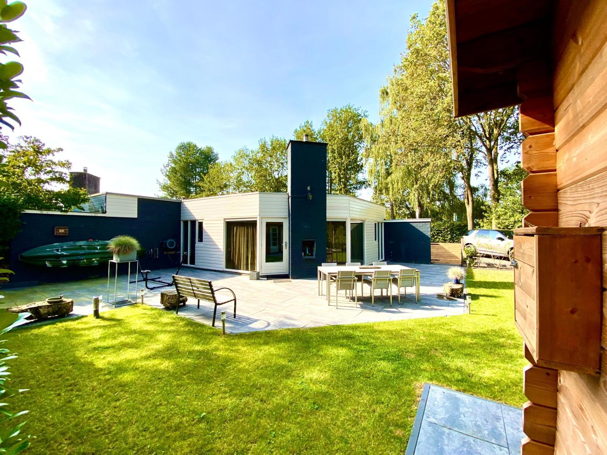 Strandhuisje Ermerzand Esterno foto